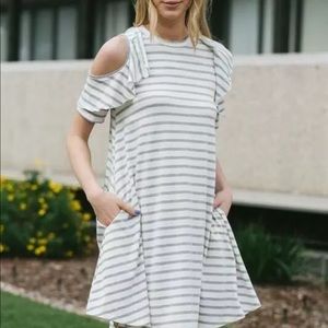 Bellamie Cold Shoulder Tunic Dress L Soft & Flowy